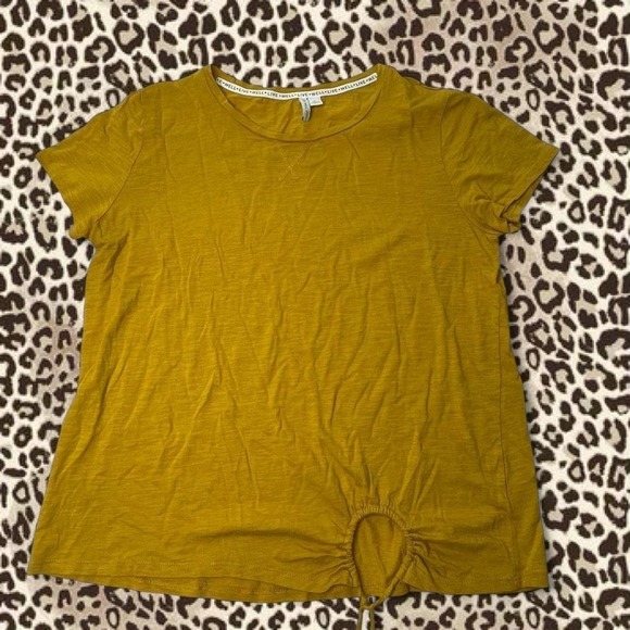 The Unbranded Brand Tops - Mustard Yellow Knit Tie Front Tee Shirt L